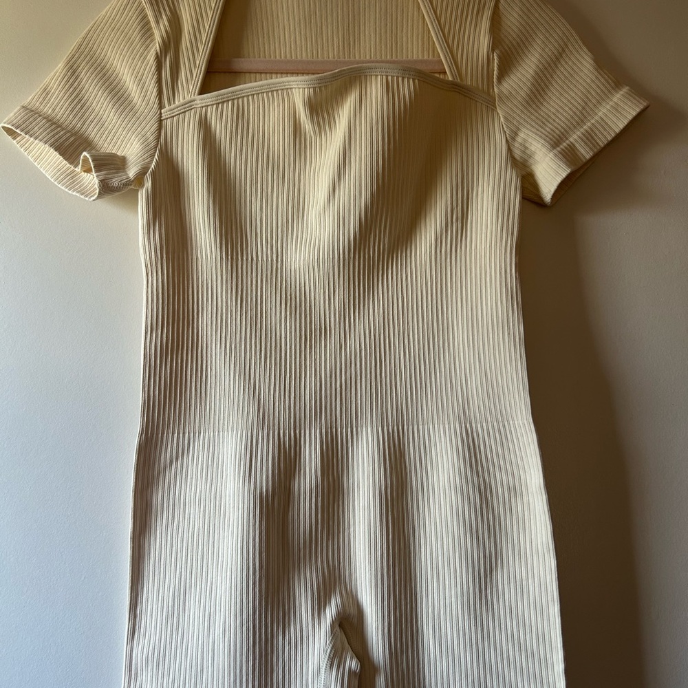 OQQ Cream Ribbed Romper